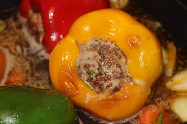 Paprika  Vier Jahreszeiten mit  Käse