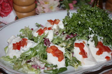 Schnittlauchquark mit frischen Tomaten