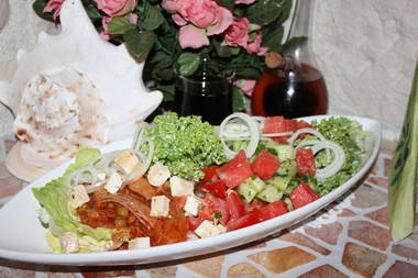 Mediteraner Salat mit Thunfisch,Schafskäse und Wassermelone