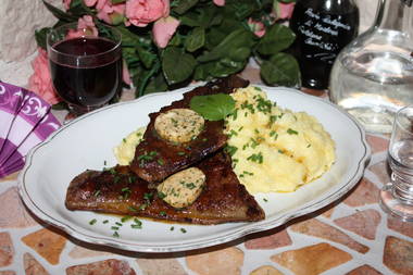 Rinderleber mit Sahne-Butter-Kartoffelbrei