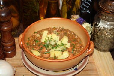 Linsen mit Kartoffelwürfel