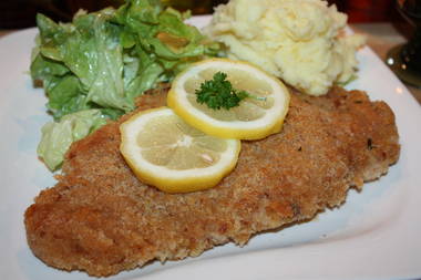 Schweineschnitzel Nüssli paniert