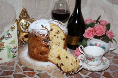 Panettone mit Rosinen