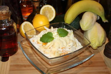 Chicoree-Bananensalat mit Bananen-Mascarpone-Dressing