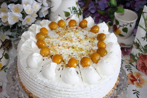Mirabell-Cinzano-Sahne
