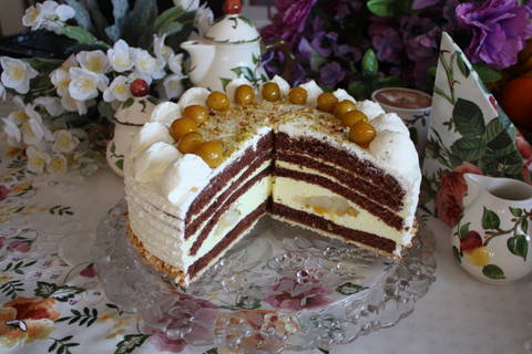 Mirabell-Eierlikör-Cinzano Sahnetorte