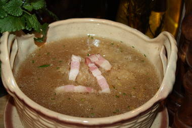 Sauerkrautsuppe mit gerauchtem Bauchspeck