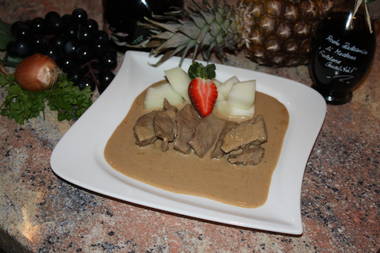 Wildschweinbraten in Sahne-Cherrysoße