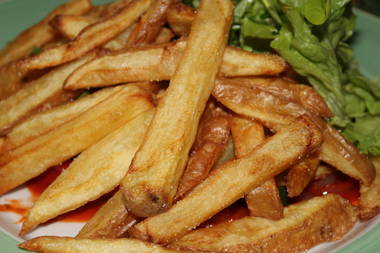 Rustikale Pommes Frites mit Süßkartoffeln