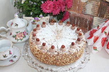 Haselnuss-Torte