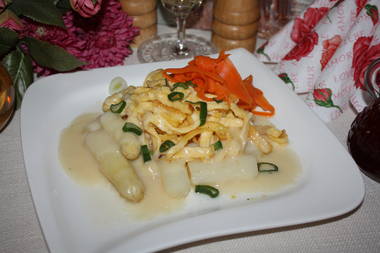 Spargel mit Schwäbischen Bergkäs-Spätzle