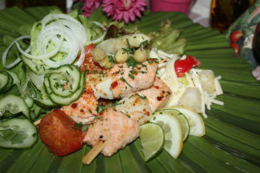 Jakobsmuscheln und Lachs auf Spießle