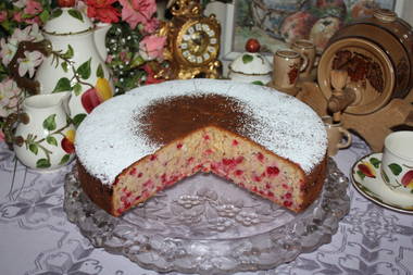 Johannisbeerkuchen mit Nüssen 