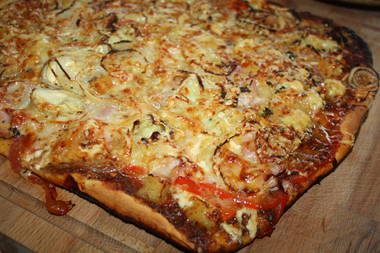 Pizza vegetarisch mit Artischocken