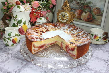 Zwetschgenkuchen mit Rührteig und Quark