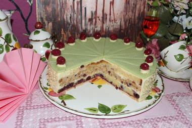 Kirschkuchen-Butterkremtorte