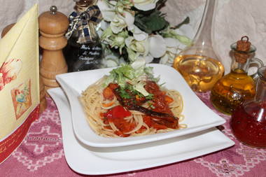 Spaghetti mit Aubergine-Paprika 