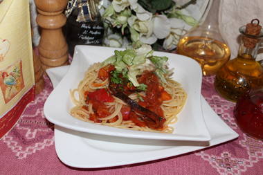 Spaghetti mit Aubergine,Paprika und Zucchini