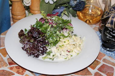 Fr&uuml;hlingssalat mit Chicoree