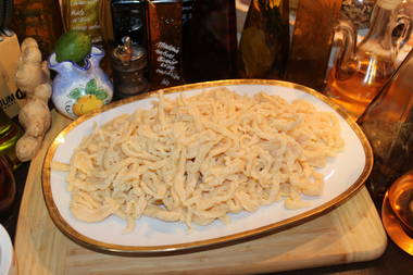 Spätzle selbstgemacht - Grundteig mit Grieß