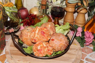 Tomatenknödel mit Käse