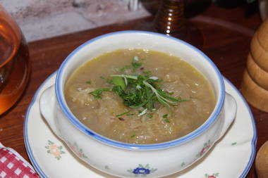 Schwäbische Sauerkrautsuppe