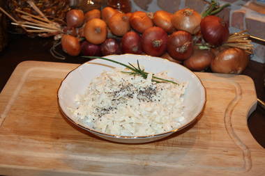 Selleriesalat Waldorfer Art mit Apfel