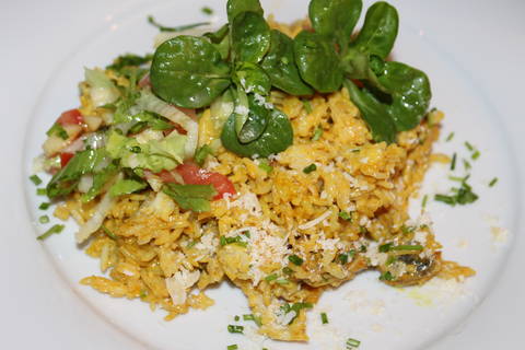 Butter-Curry-Reis mit Ananas