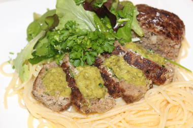 Hackbraten mit Bärlauch-Pesto