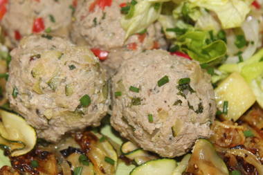 Schw&auml;bische Zucchini-Klopse