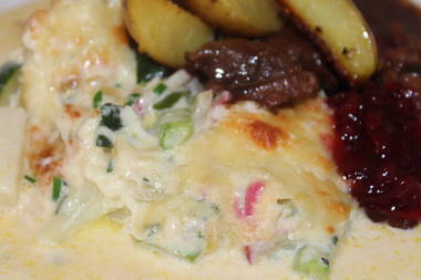 Spargel-Gratin mit Radischen