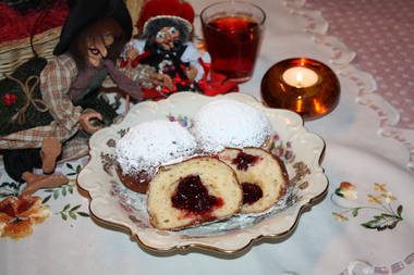 Fastnachts Krapfen mit Kirschfüllung