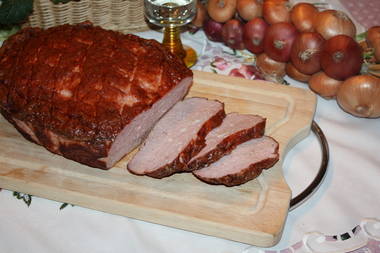 Gebackener Fleischkäse traditionell