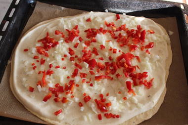 Flammkuchen mit Paprika