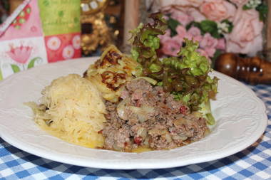 Geräucherte Leberwurst mit Schwarzwälder Schinkenspeck und Williams Birnen