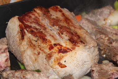 Tante Fannys traditioneller Schweinebraten