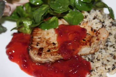 Thunfischsteak mit Kakipreiselbeersoße