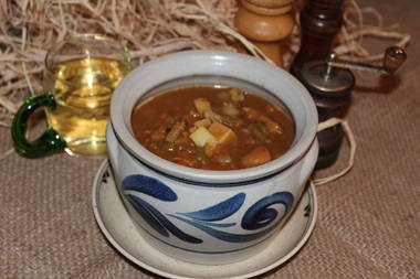 Gulaschsuppe mit Kürbis