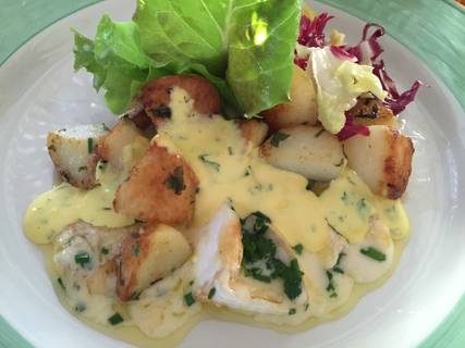 Salzkartoffeln gebraten mit Käse Vier Jahreszeiten