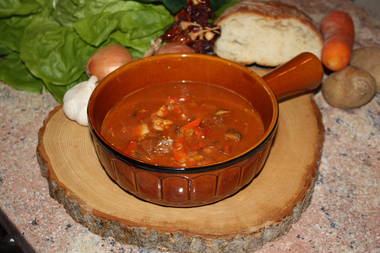 Schwarzwälder Gulaschsuppe