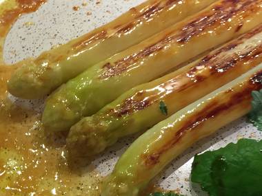 Spargel gebraten mit Schwarzwälder Tannenhonig