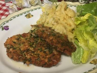 Schnitzel mit leckerer Kräuterpanade