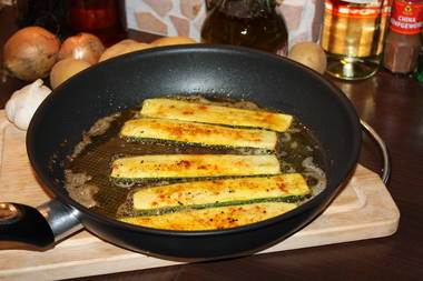 Zucchini gebraten