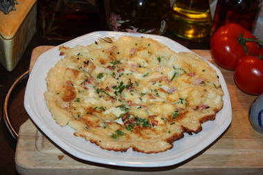 Pfannkuchen-Pizza mit Käse