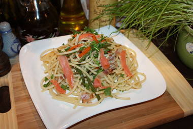 Schwarzwald-Makkaroni mit Lachs und Prinzessbohnen