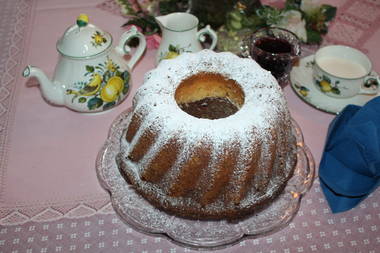 Marmorkuchen mit Sahne