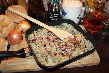 Schwarzw&auml;lder Schinkenspeck - Zwiebeln