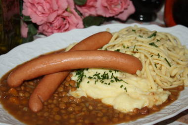 Linsen mit Saitenwürstle und Schwäbische Spätzle