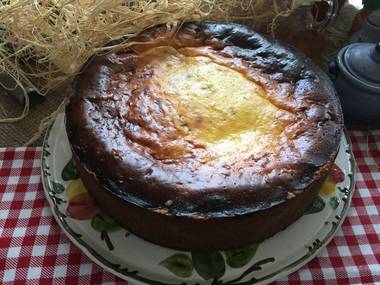 Käse-Kirsch Kuchen mit Schattenmorellen