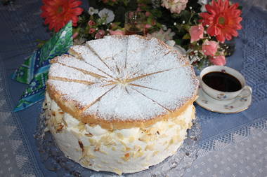 Joghurt-Sahnetorte